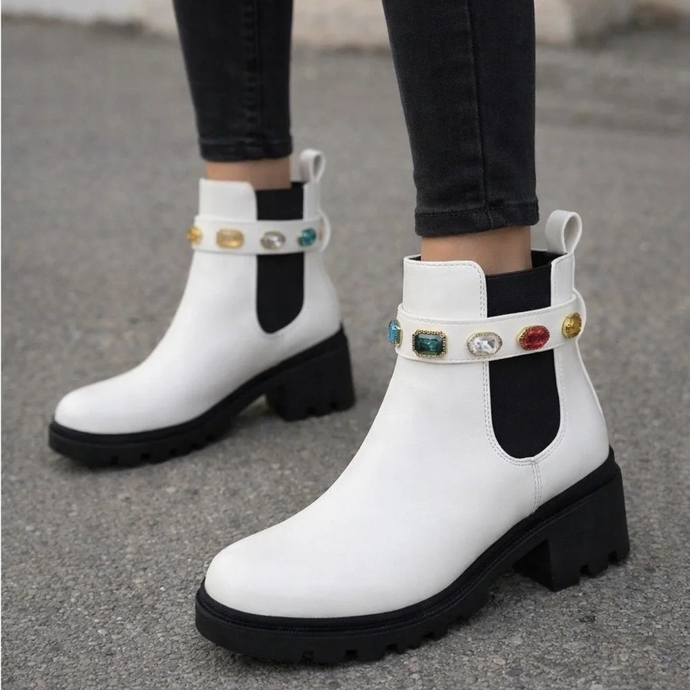 Forever Link Women's Chelsea Studded Strap Chunky Ankle Boots White Size 6